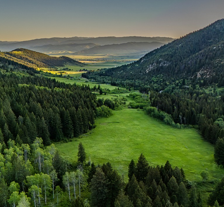 Discover A Perfect Montana Mountain Wedding Venue